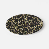 金ゴールド水玉模様の黒い背景。 ペーパープレート (アングル)