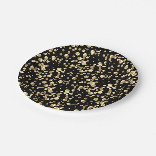 金ゴールド水玉模様の黒い背景。 ペーパープレート (アングル)