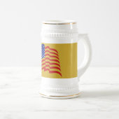 金ゴールド米国国旗の愛国的なビアスタイン ビールジョッキ (正面右)