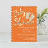 金ゴールド紙吹雪足ベビーシャワースクリプトオレンジ 招待状 (スタンド正面)