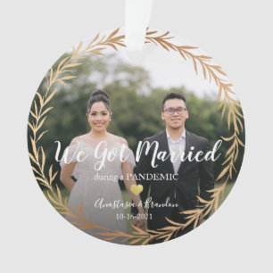 金ゴールド結婚した写真 オーナメント