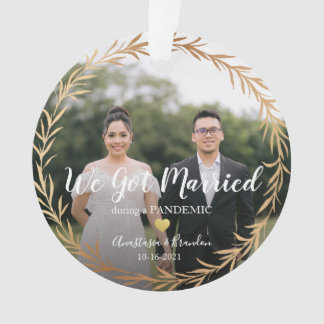 金ゴールド結婚した写真 オーナメント