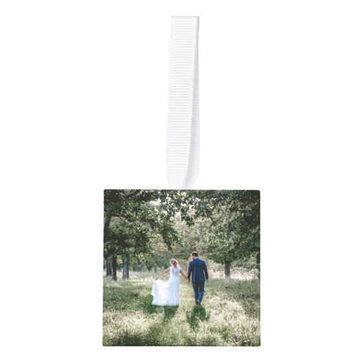 金ゴールド結婚した初めてのクリスマスのMr.And Mrs. 5写真 キューブオーナメント (正面)