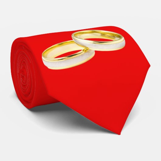 金ゴールド結婚のリングや輪オン赤 ネクタイ (ロール)
