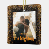 金ゴールド結婚グリッターのカップル写真 セラミックオーナメント (左)