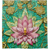 金ゴールド華美と名前の付いたピンクパーソナライズされたハス シャワーカーテン (正面)