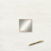 金ゴールド華美フレームのノートの投稿 ポストイット (デスク上)