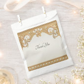 金ゴールド華美ホワイトパールバッグ フェイバーバッグ (クリップ留めされた状態)