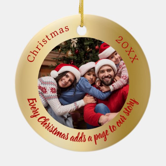 金ゴールド赤い写真の家族の物語の引用文クリスマス セラミックオーナメント (裏面)