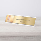 金ゴールド金属写真社員モノグラムモダン デスクネームプレート (正面)