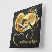 金ゴールド金魚の黒箔モノグラム | スクエア壁時計 (傾斜)