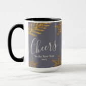 金ゴールド雪フレーク応援の新年の紫 マグカップ (左)