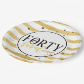 金ゴールド40歳と素晴らしい40歳の誕生日パーティープレート ペーパープレート (アングル)