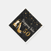 金ゴールド50人の女性の誕生日パーティーに足を運ぶ スタンダードカクテルナプキン (角)