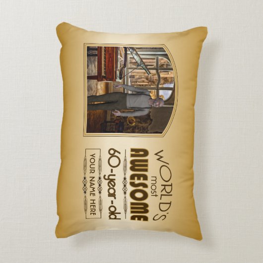 金ゴールド60誕生日ワールド最高ののカスタムフォトフレーム アクセントクッション (裏面(縦))