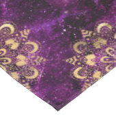 金ゴールド&紫銀河系法曼荼羅のパターン テーブルクロス (アングル)