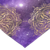 金ゴールド&紫銀河系法曼荼羅のパターン テーブルクロス (アングル)