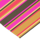 金ゴールド、赤、マゼンタのテーブルクロス テーブルクロス (アングル)