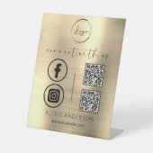 金ゴールドQR Connect With Usビジネスロゴソーシャルメディア 台座サイン (正面)