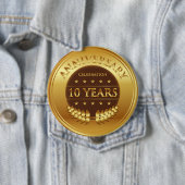 金メダル10年の記念日のお祝いの 缶バッジ (インサイチュ)