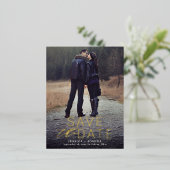 金モダン箔オーバーレイフルフォトセーブ日付 箔招待状ポストカード (立ち正面)