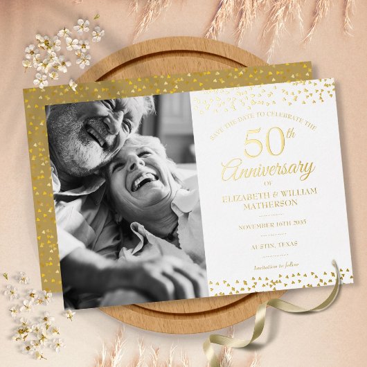 金婚式の記念写真のSave the Date ゴールド 箔招待状