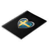 金属の効果のスウェーデンのハートの旗 ノートブック (左側)