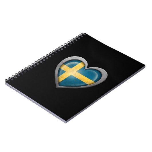 金属の効果のスウェーデンのハートの旗 ノートブック (左側)