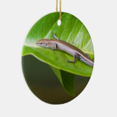 金属クールなSkink Niveoscincus Metallicus セラミックオーナメント (右)