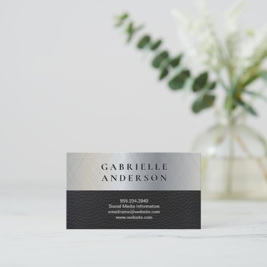 金属ブラシ | レザー 名刺 (スタンド正面)