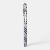 金属プレートテクスチャ iPhone 16ケース (左側面)