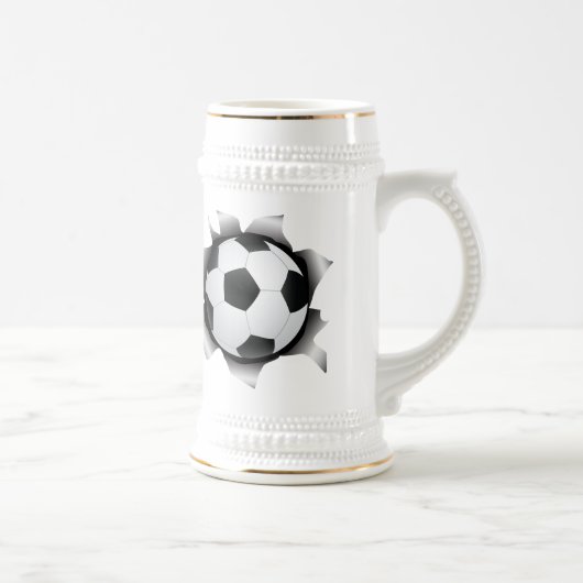 金属板を通したサッカー ビールジョッキ (右)