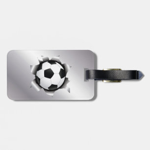 金属板を通したサッカー ラゲッジタグ