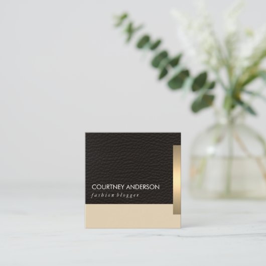 金属製金ゴールドトリムおよびレザー スクエア名刺 (スタンド正面)