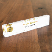 金属金ゴールドおよびホワイトビジネスロゴのエグゼクティブ デスクネームプレート (側面)