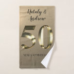 金属金ゴールド50結婚周年 ハンドタオル<br><div class="desc">黄金結婚記念日おめでとう。一緒に50年。金色のメタリックラベル。</div>