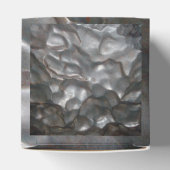 金属隕石のプリント、 フェイバーボックス (上部)