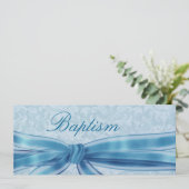 金属青いダマスク織に洗礼を施している男の赤ちゃん 招待状 (スタンド正面)