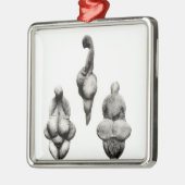 「金星」の小像の3つの眺め メタルオーナメント (左)