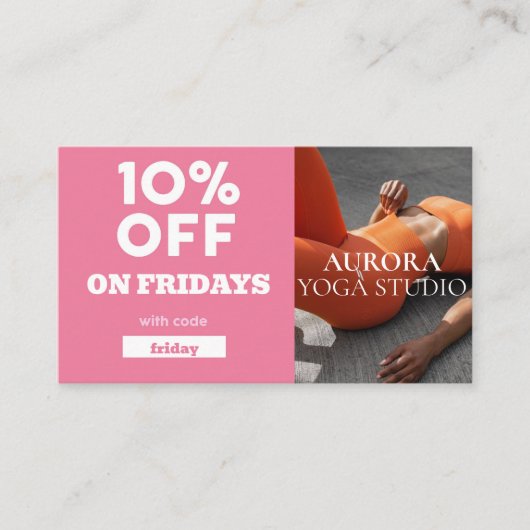 金曜割引コードスペシャルヨガスタジオ 名刺 (正面)