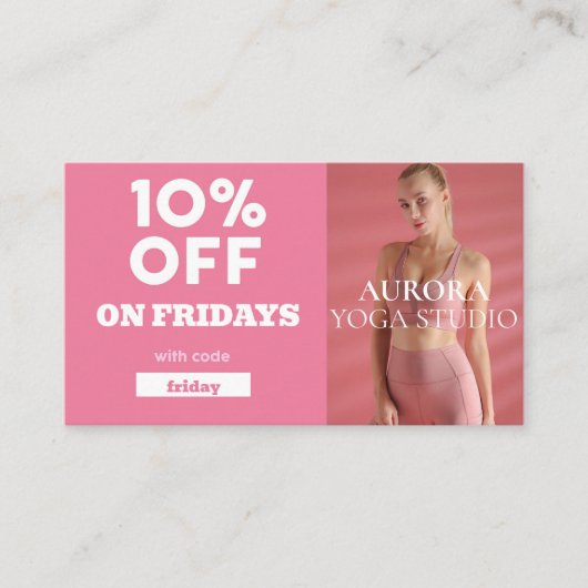 金曜割引コードスペシャルヨガスタジオ 名刺 (正面)