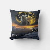 金月の下で狼がハウリング クッション (正面)