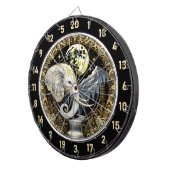 金月の下に白い象が立つ ダーツボード (正面右)