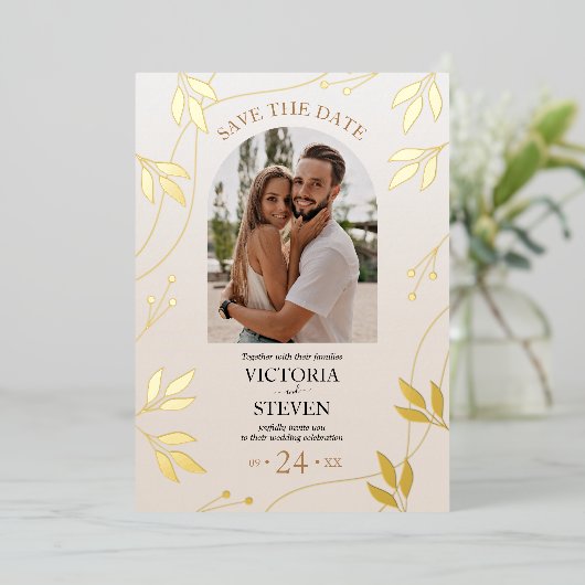 金箔フローラ |ゴールドフォイルクリーカジュアルム結婚ズ 箔招待状 (立ち正面)