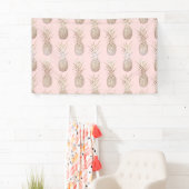 金色と赤面のパイナップル 横断幕 (インサイチュ)