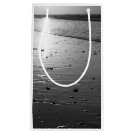 金色のガラス色の砂のグレースケール スモールペーパーバッグ