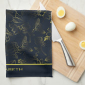 金色のグラデーションの花のパタパーソナライズされたーン名 キッチンタオル (四つ折り)