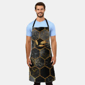 金色のテクスチャを持つ大理石六角葉テクスチャ エプロン (着用した状態)