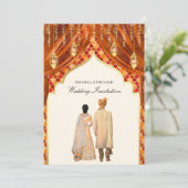 金色のランタンが錆びたオレンジ色に輝く、インドの美しい夫婦のウェディングフォト 招待状 (スタンド正面)