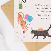 金色の猫ちゃんの誕生日パーティー 箔招待状